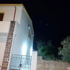  Bed & Breakfast Le Rondini Italia